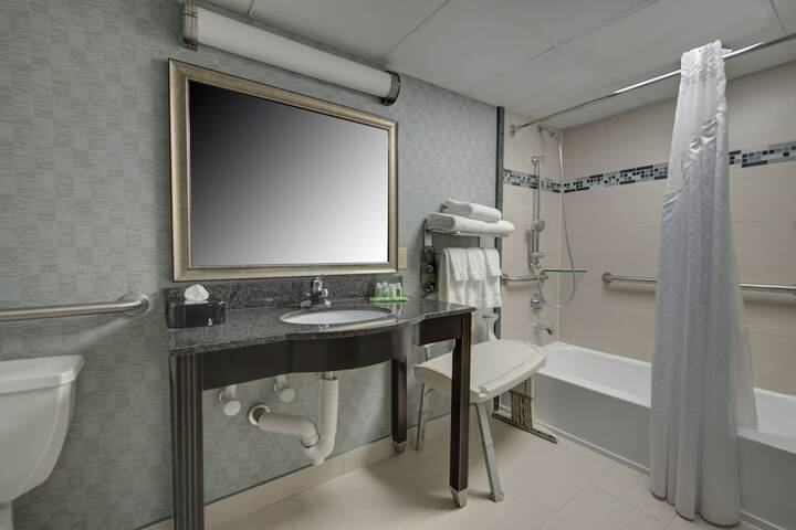 Room 20 of 49