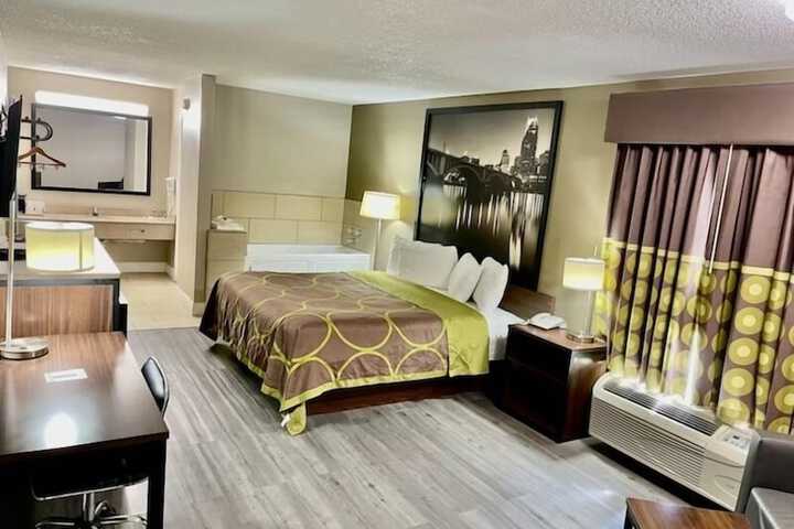 Room 16 of 21