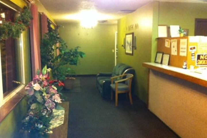 Landmark Inn