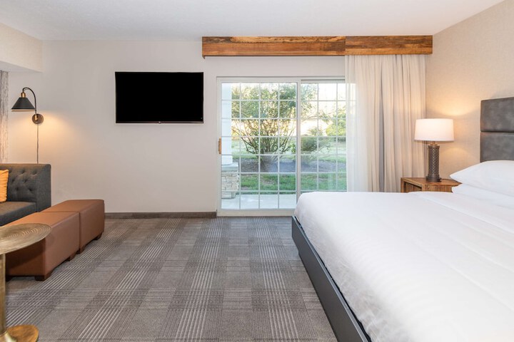 Room 15 of 32