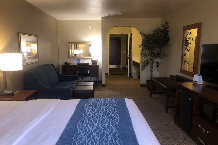 Room 16 of 81