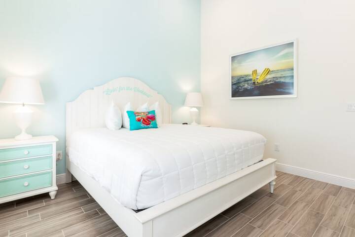 Margaritaville Cottages Orlando by Vstays with H2O Waterpark