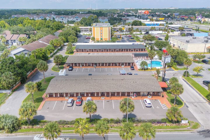 Hotel 11 of 128