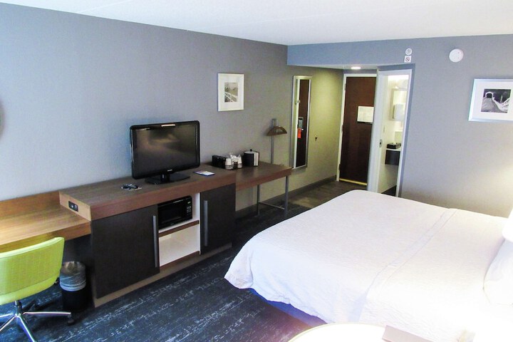 Room 53 of 169