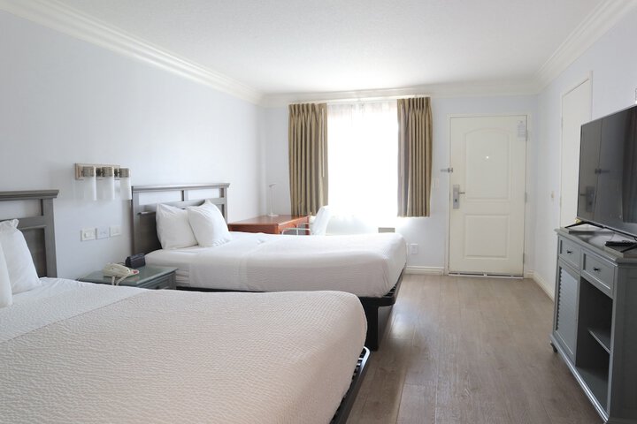 Room 7 of 25