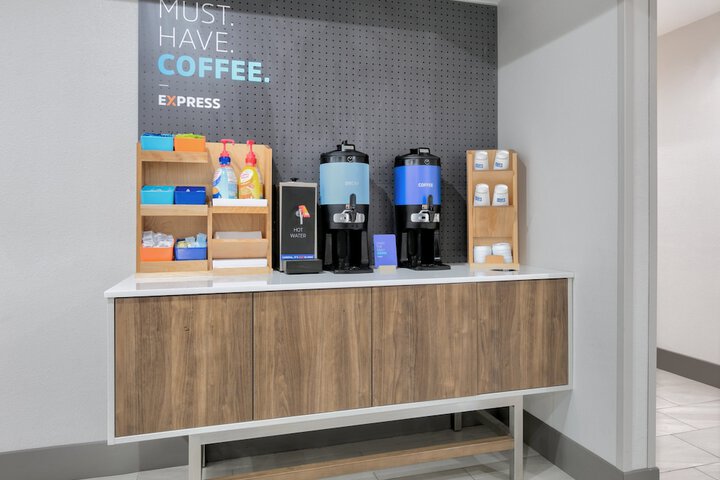 Breakfast/Coffee Service 30 of 34