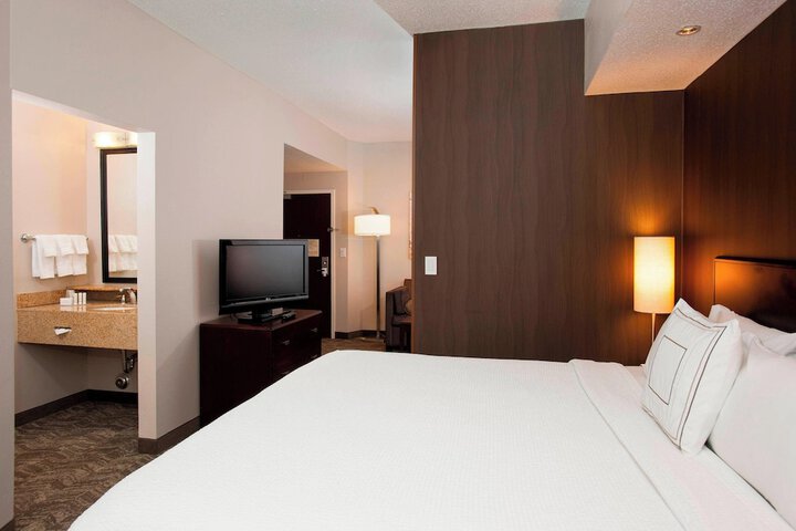 Room 20 of 53