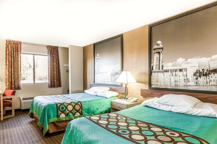 Room 8 of 23
