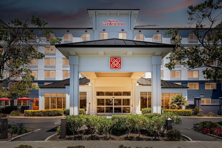 Hotel 4 of 42