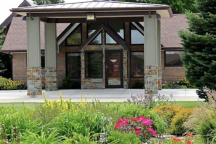 Trade Winds Motel