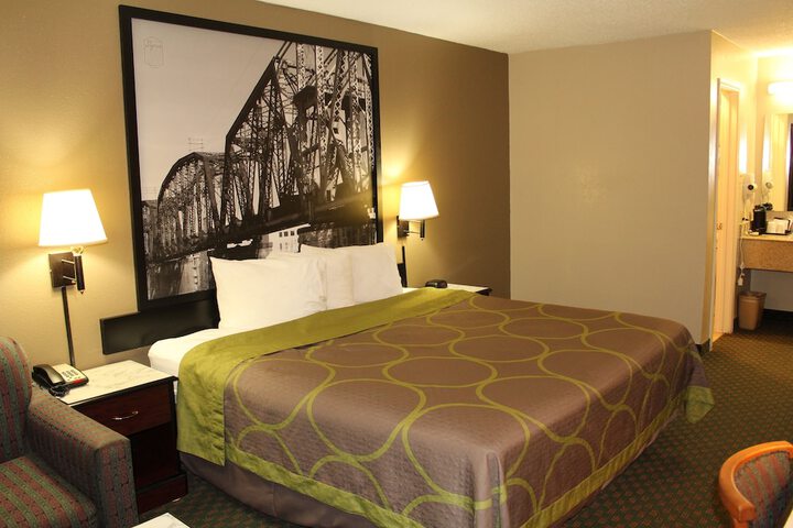 Room 25 of 26