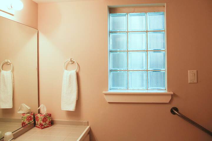 Room 10 of 39