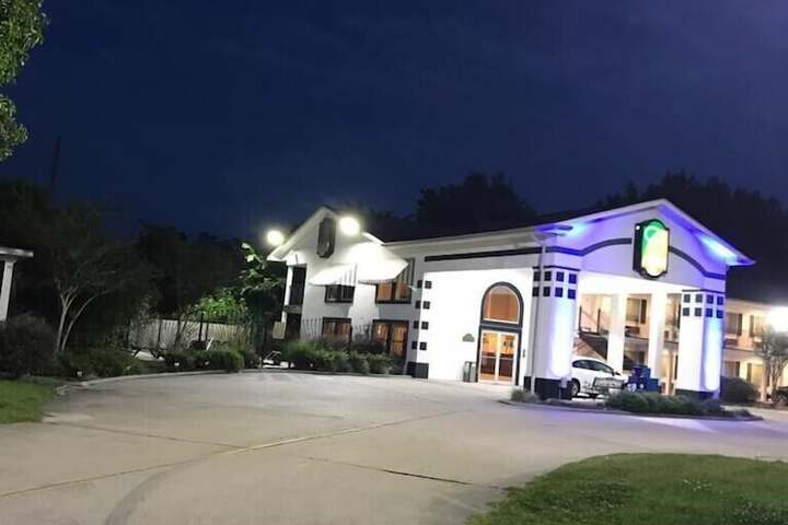 Cypress Inn
