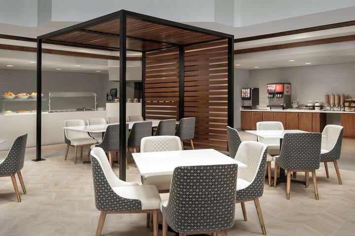Embassy Suites by Hilton Dulles North Loudoun