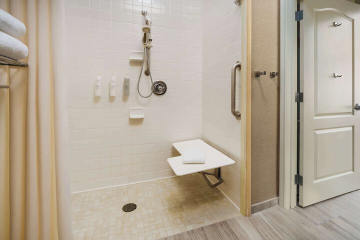 Homewood Suites by Hilton Providence / Warwick