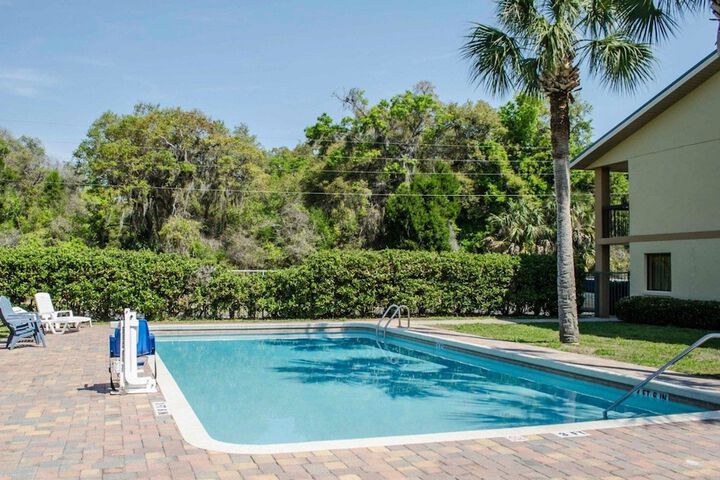 Pool 6 of 39
