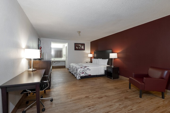 Room 25 of 27