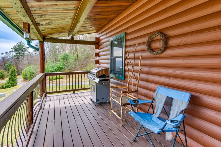 Lock Haven Cabin w / Wood Stove & Mountain View!