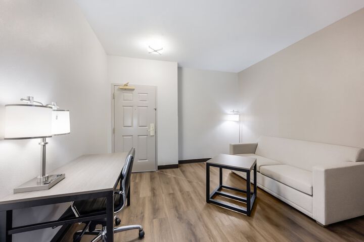 Room 22 of 33