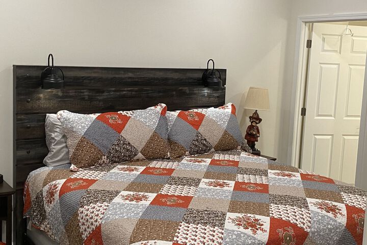 Hermann Crown Suites