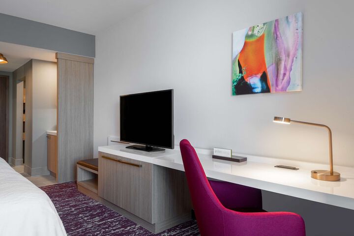 Room 18 of 33
