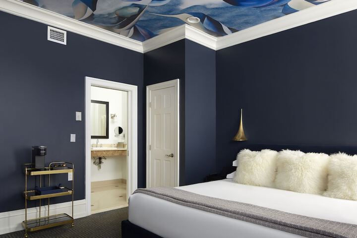 Room 9 of 64