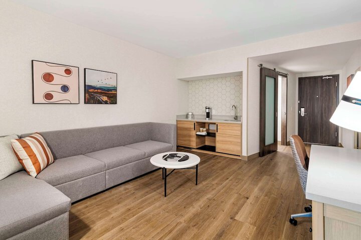 Room 43 of 75