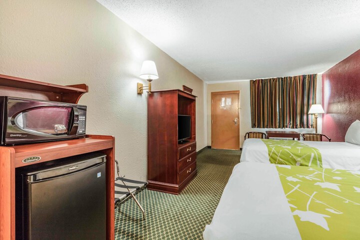 Room 15 of 31