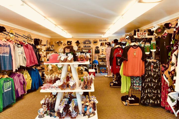 Gift Shop 74 of 90