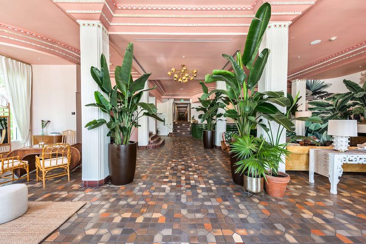 Hotel Interior 30 of 125