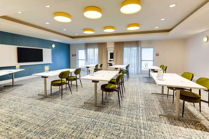 Sonesta Select San Francisco Airport Oyster Point Waterfront