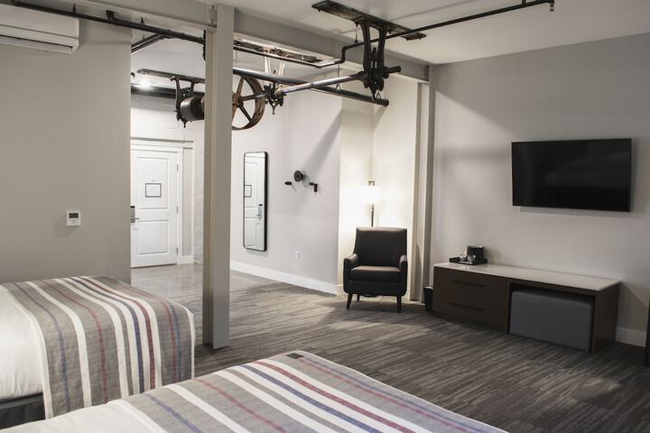 Room 44 of 89