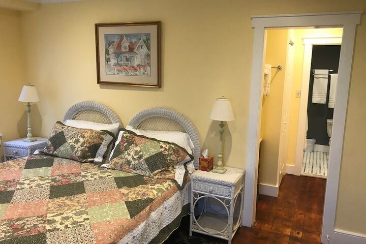 Room 41 of 64