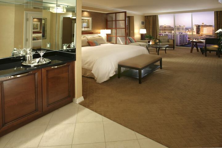 Room 12 of 40