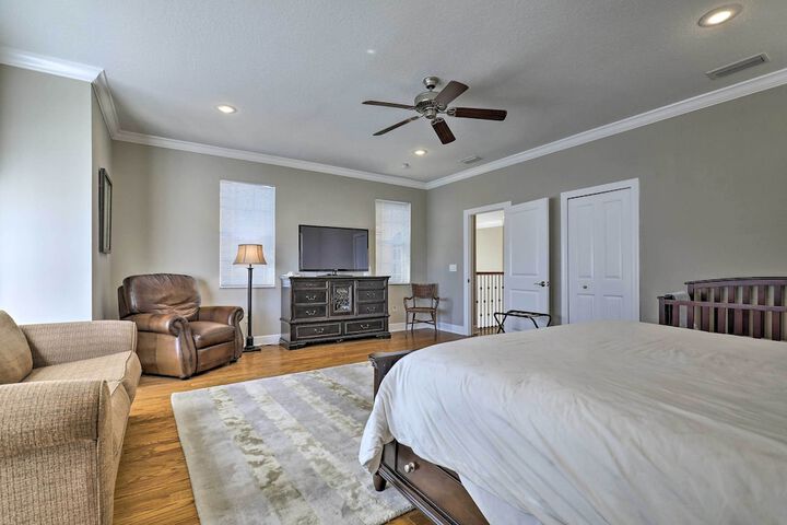 Waterfront Gem w / Pool & Dock in Apollo Beach