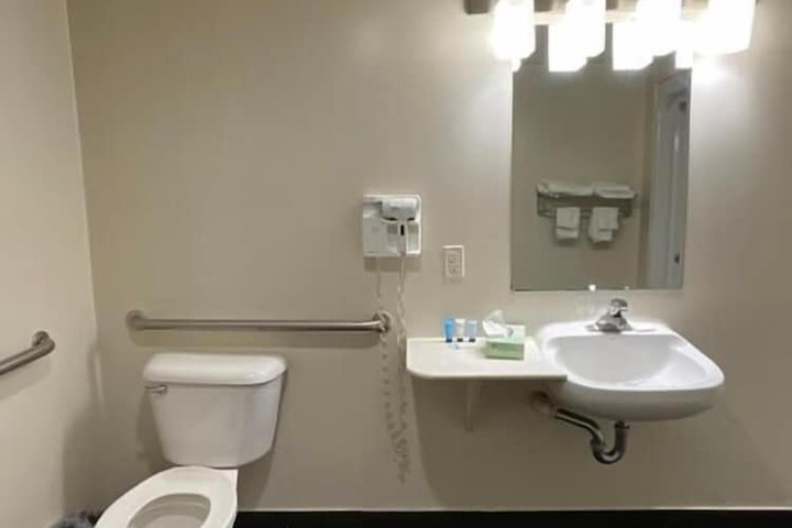 ATLANTIC INN