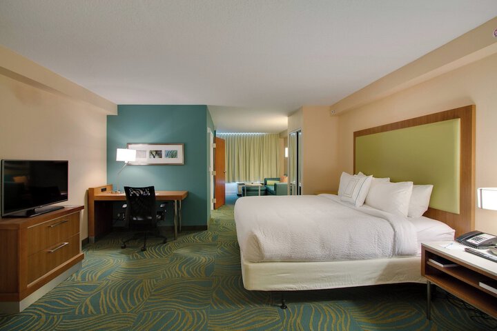 Room 21 of 42