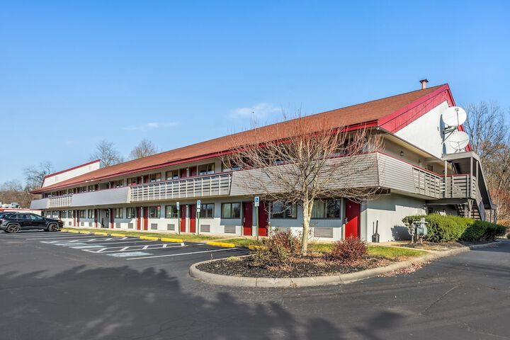 HomeTowne Studios by Red Roof Danville PA