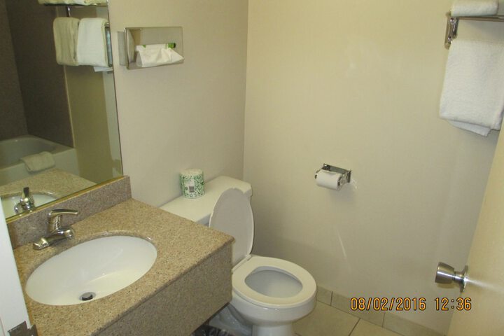Room 42 of 61