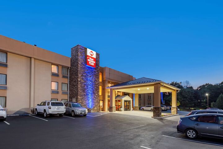 Hotel 2 of 28
