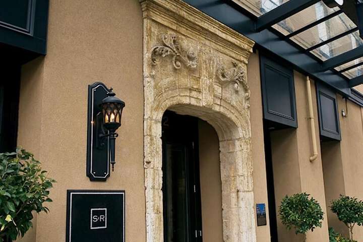 Hotel 4 of 42