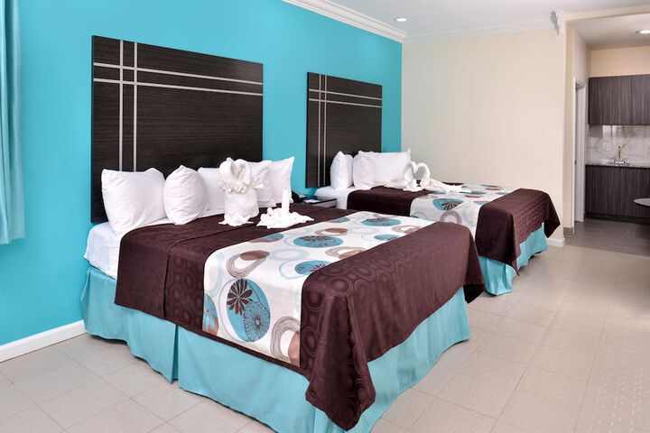 Room 13 of 21