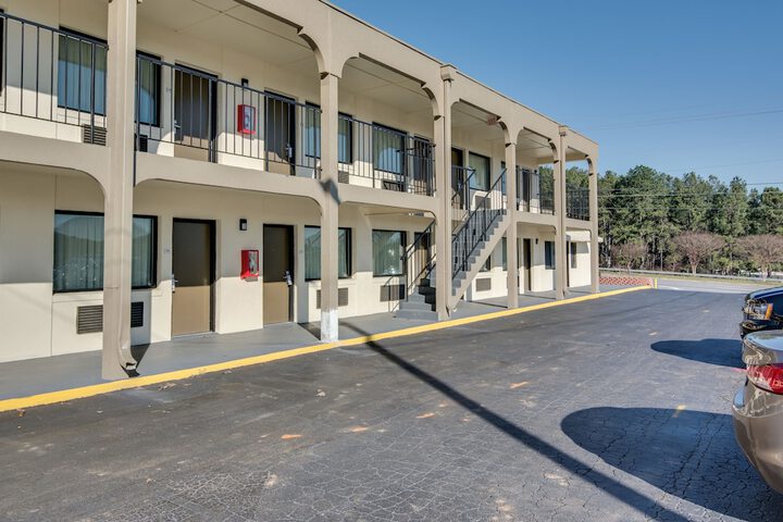 Hotel 6 of 31