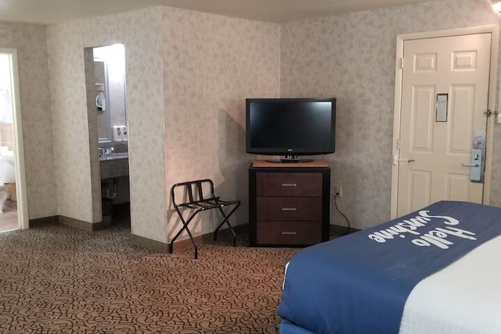 Days Inn & Suites by Wyndham Trinidad