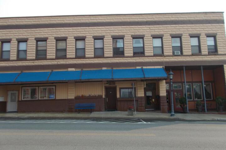 Historic Kellogg Rio Hotel