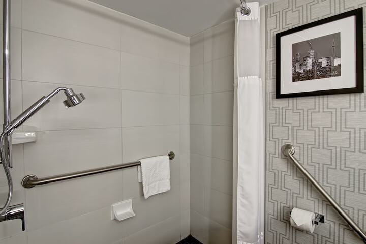 DoubleTree by Hilton Hotel Toronto Downtown