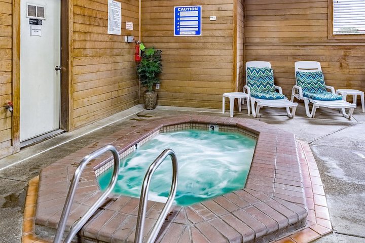 Pool 6 of 33