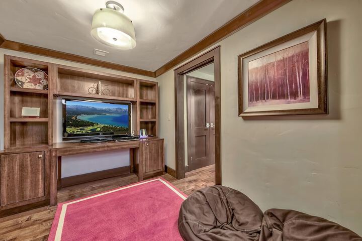 Room 15 of 26