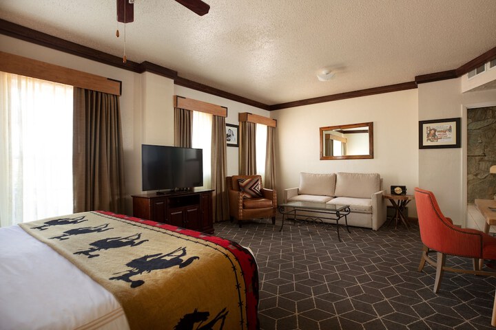 Room 51 of 75