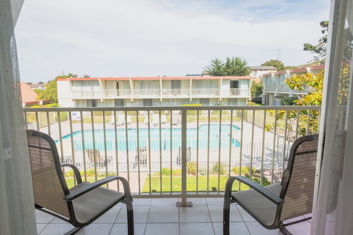 Travelodge by Wyndham Monterey Bay